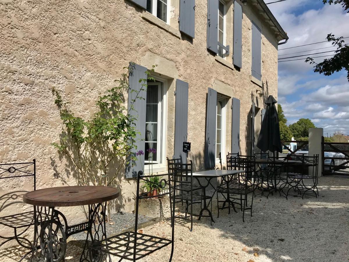 Le Relais D'Aulnay Bed & Breakfast Aulnay  Exterior photo